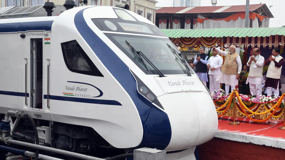 PM Flags Off South India’s First Vande Bharat Express Train Between ...